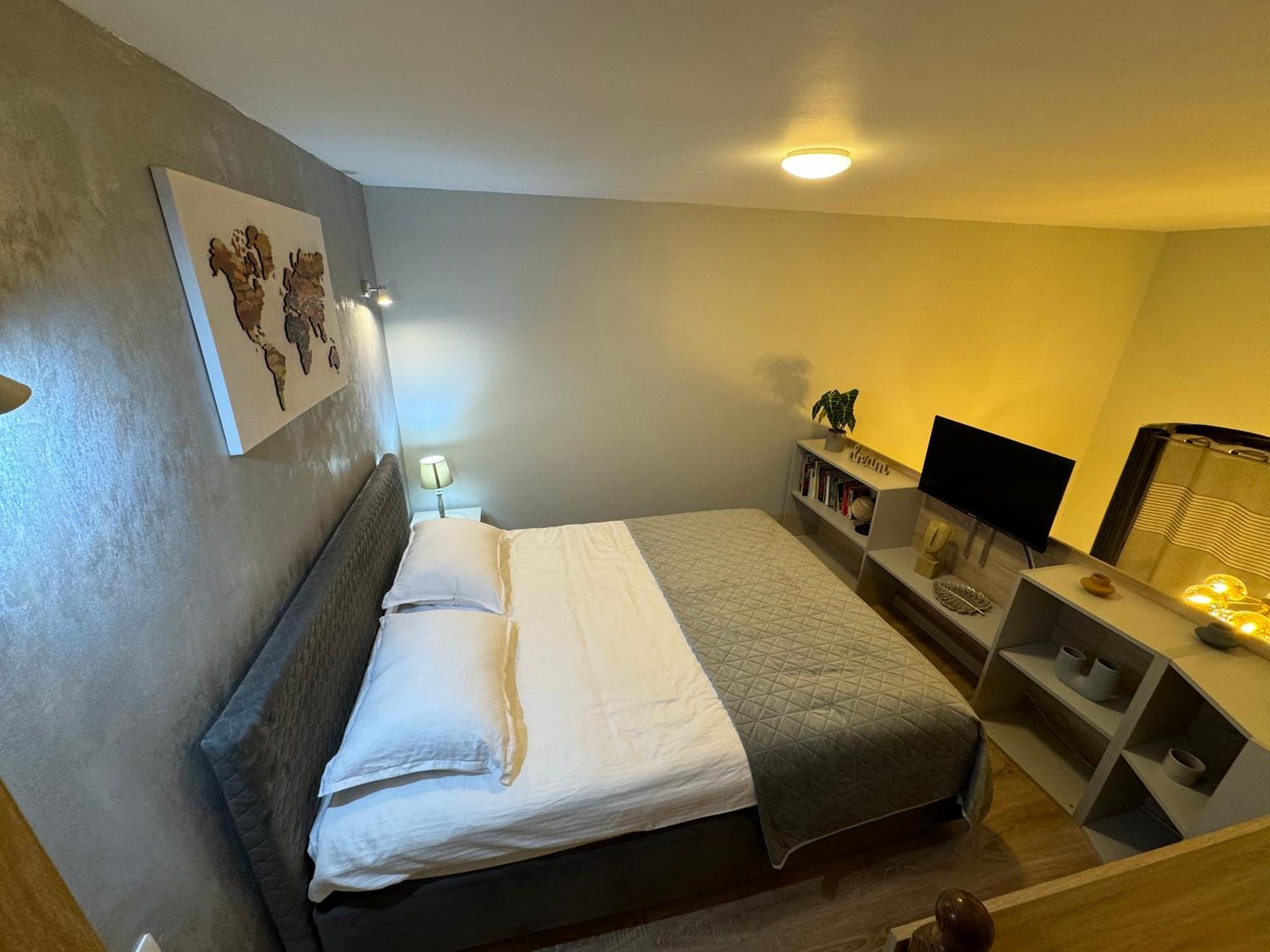 City Center Apartman Satu Mare Extérieur photo